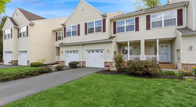 Photo of 4005 Ridgecrest Dr, Wappingers Falls, NY 12590