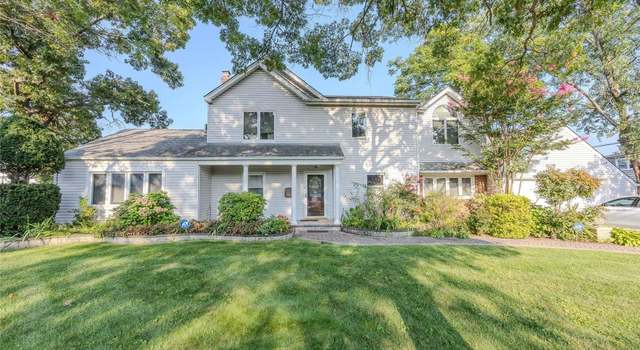 Photo of 142 Tennyson Ave, Westbury, NY 11590