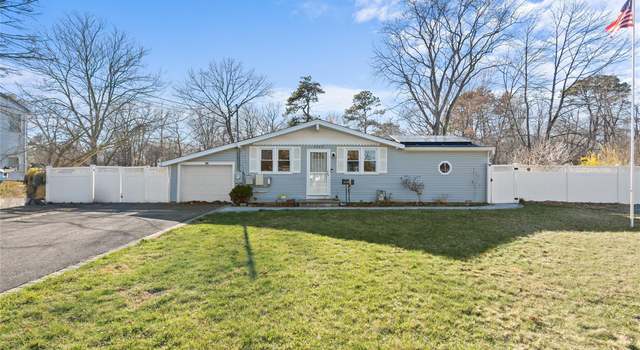 Photo of 1117 Nugent Ave, Bay Shore, NY 11706