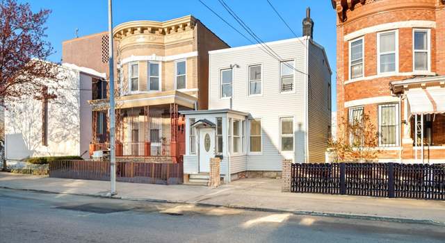 Photo of 117 Highland Pl, Brooklyn, NY 11208