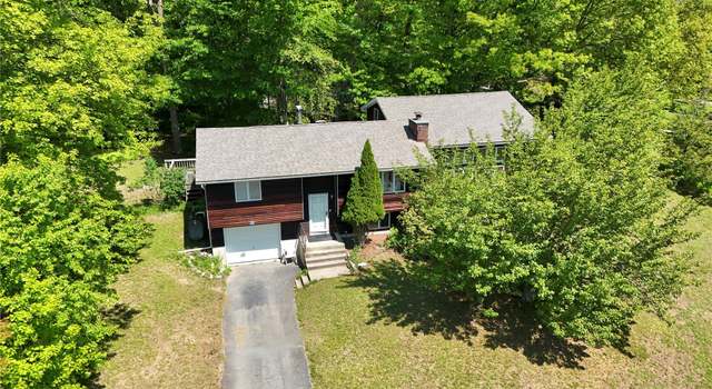 Photo of 44 Karen Joy Dr, Middletown, NY 10940