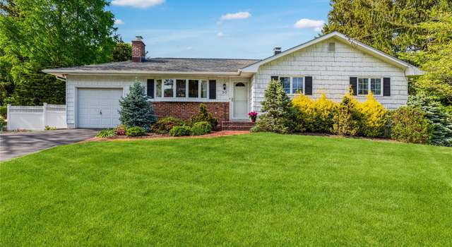 Photo of 30 Barbara Ave, Port Jefferson Station, NY 11776