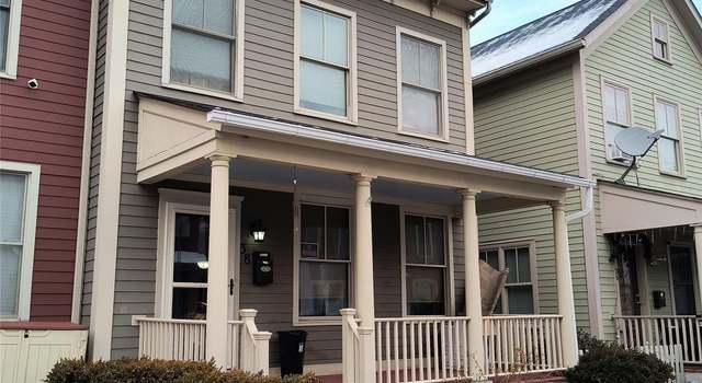 Photo of 38 E Parmenter St, Newburgh, NY 12550