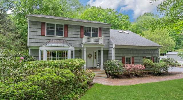 Photo of 51 Hidden Hollow Ln, Millwood, NY 10546