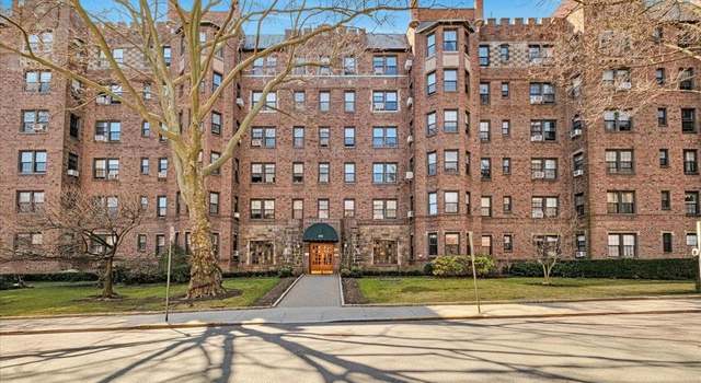 Photo of 253 Garth Rd Unit 4E, Scarsdale, NY 10583