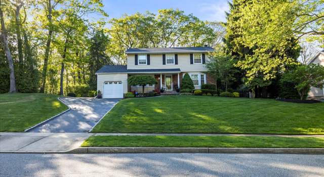 Photo of 90 Gannet Dr, Commack, NY 11725