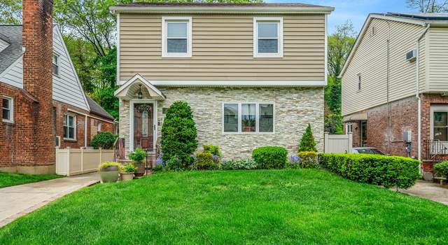 Photo of 206-07 Richland Ave, Hollis Hills, NY 11364