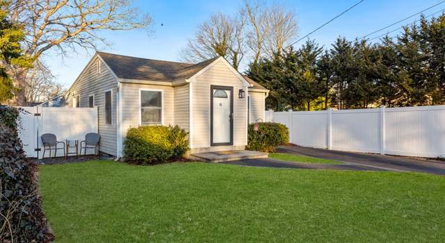 Photo of 46 Rowland St, Patchogue, NY 11772