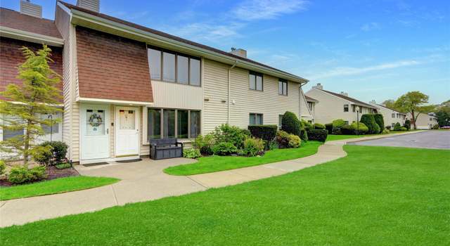 Photo of 20 Laurel Ave #83, East Islip, NY 11730