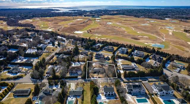 Photo of 45 Country Club Dr, Southampton, NY 11968