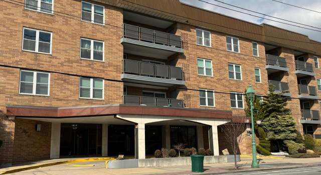 Photo of 360 Central Ave #418, Lawrence, NY 11559
