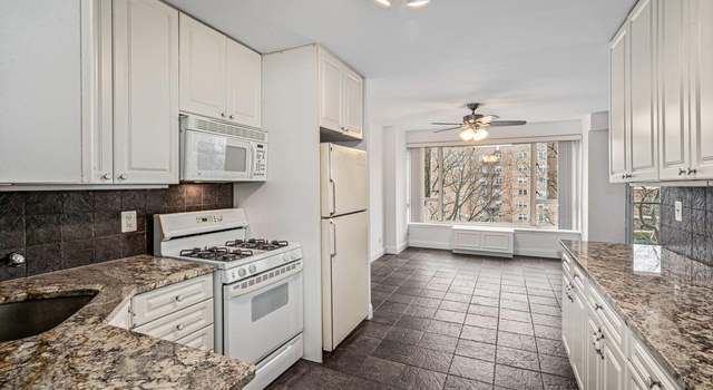 Photo of 166-25 Powells Cove Blvd Unit 5C, Beechhurst, NY 11357