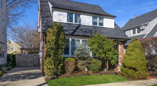 Photo of 40 Park Ave, Williston Park, NY 11596