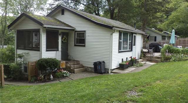 Photo of 4 Wildwood Trl, Monroe, NY 10950
