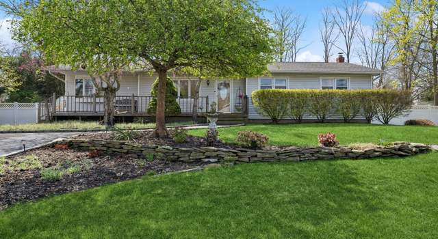 Photo of 24 Linda Ln, East Moriches, NY 11940