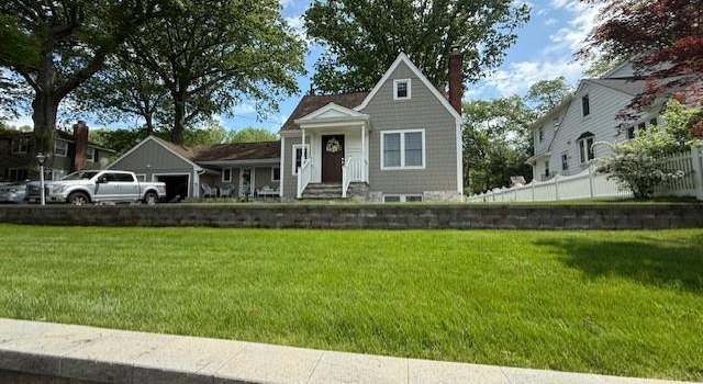 Photo of 284 Warren Ave, Hawthorne, NY 10532