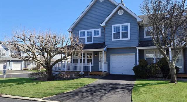 Photo of 78 Sprucewood Blvd, Central Islip, NY 11722