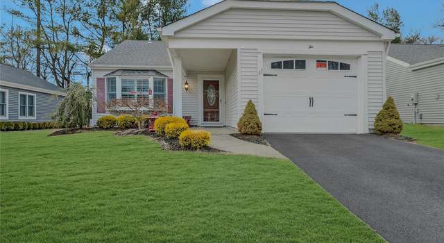 Photo of 2 Lamont Ct, Ridge, NY 11961