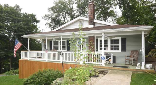 Photo of 32 Lawrence Dr, Patterson, NY 12563