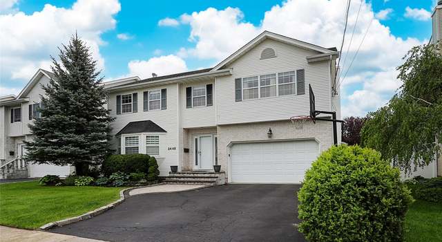 Photo of 2448 6th Ave, East Meadow, NY 11554