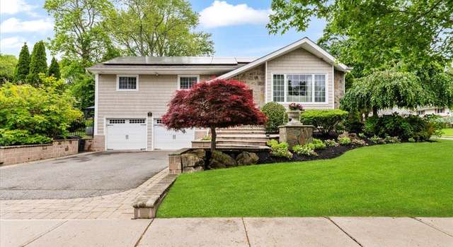 Photo of 61 Beatrice Ln, Old Bethpage, NY 11804
