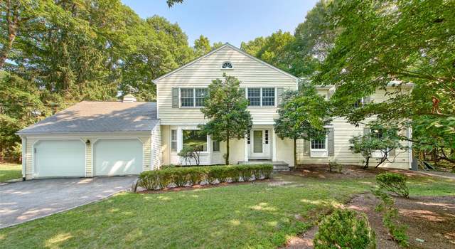 Photo of 22 Mountain Peak Rd, Chappaqua, NY 10514