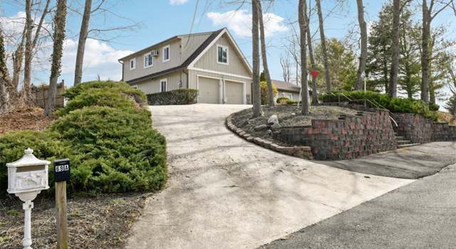 Photo of 69 Bellhaven Rd, Brookhaven, NY 11719