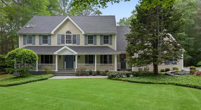 Photo of 19 Mega Ln, Carmel, NY 10512