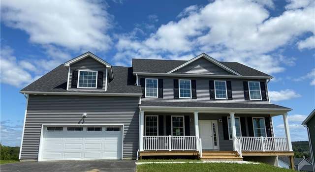 Photo of 22 Dartmouth Dr, Poughkeepsie, NY 12603