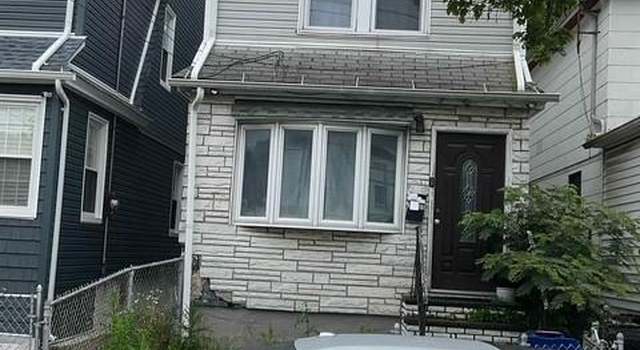 Property at 105-15 171st St, Jamaica, NY 11433, 3 beds, 1.5 baths