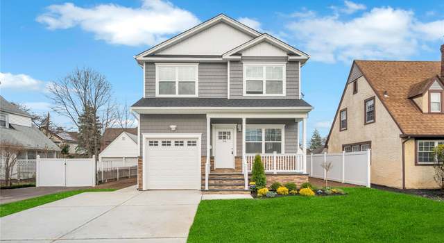 Photo of 94 Manor Ave, Hempstead, NY 11550