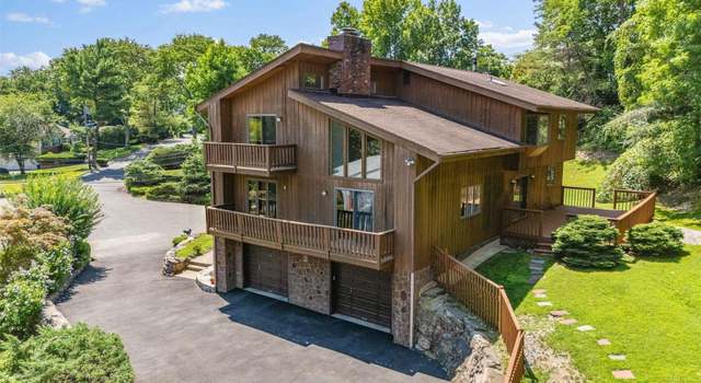 Photo of 44 Amanda Ln, New Rochelle, NY 10804
