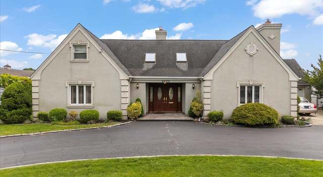 Photo of 4520 Merrick Rd, Massapequa, NY 11758