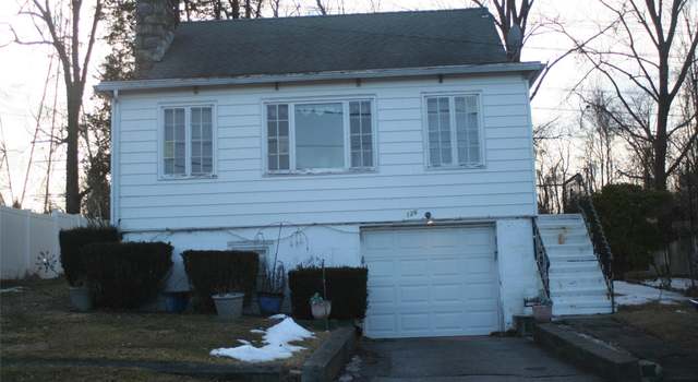 Photo of 126 Topland Rd, Mahopac, NY 10541