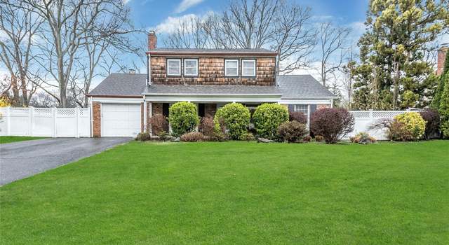 Photo of 44 Winside Ln, Coram, NY 11727