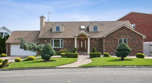 Photo of 198-05 Epsom Crse, Holliswood, NY 11423