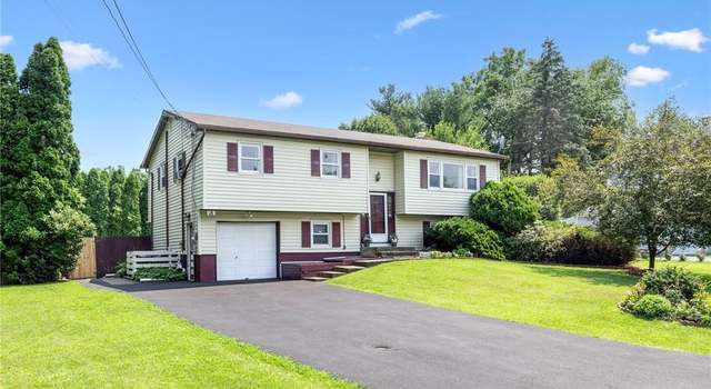 Photo of 18 Morton St, Garnerville, NY 10923