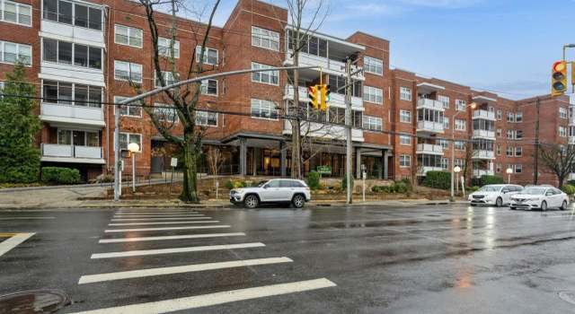 Photo of 1 Kensington Gate #222, Great Neck, NY 11021
