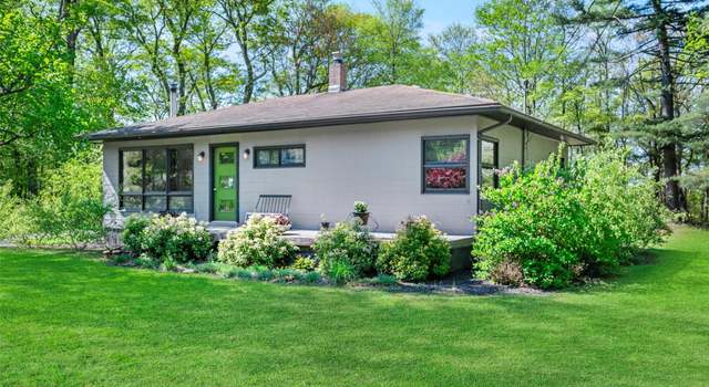 Photo of 34 Cragsmoor Rd, Cragsmoor, NY 12420
