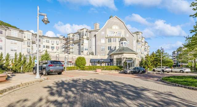 Photo of 1301 Round Pointe Dr, Haverstraw, NY 10927