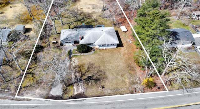 Photo of 115 Evergreen Rd, Flanders, NY 11901
