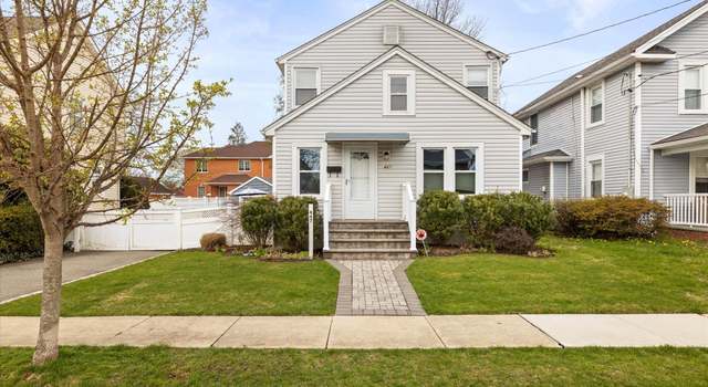 Photo of 447 Burkhard Ave, Williston Park, NY 11596
