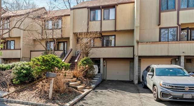 Photo of 9 Rockledge Dr, Suffern, NY 10901