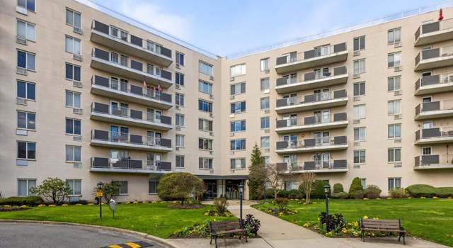 Photo of 135 Post Ave Unit 5N, Westbury, NY 11590