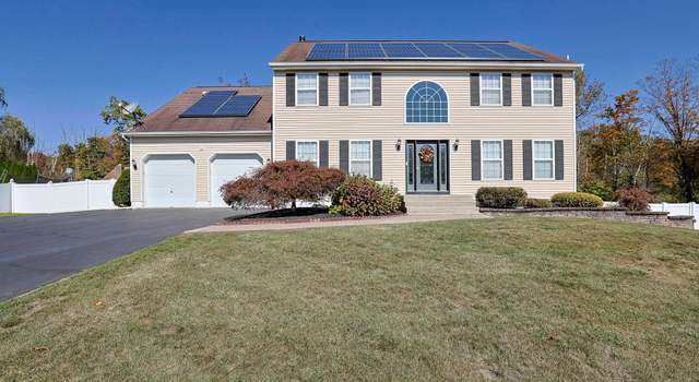 Photo of 3 Cobble Creek Dr, Newburgh, NY 12550