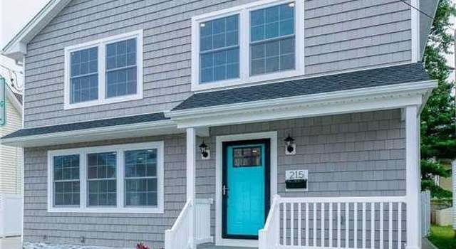 Photo of 215 S 1st St, Lindenhurst, NY 11757