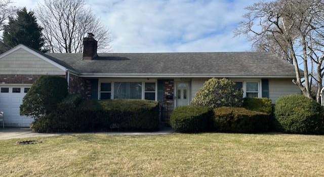 Photo of 424 Green Ave, East Meadow, NY 11554