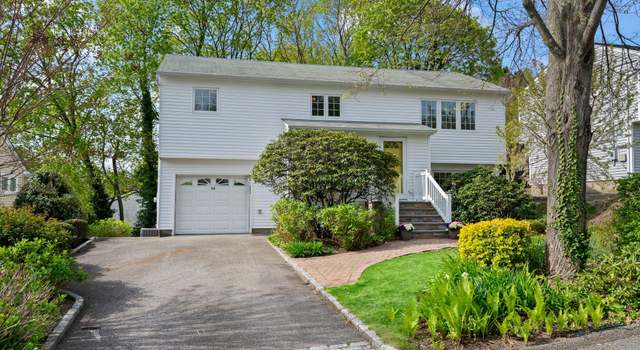 Photo of 60 Monroe St, Northport, NY 11768