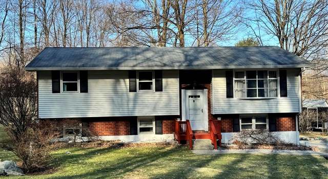 Photo of 1 Fairview Rd, Beacon, NY 12508