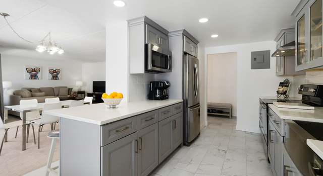 Photo of 400 High Point Dr #210, Hartsdale, NY 10530